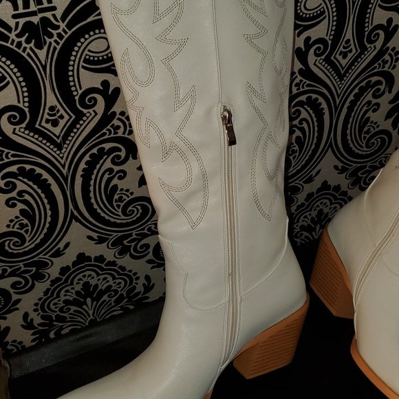 Ladies cowboy boots - Picture 3 of 3
